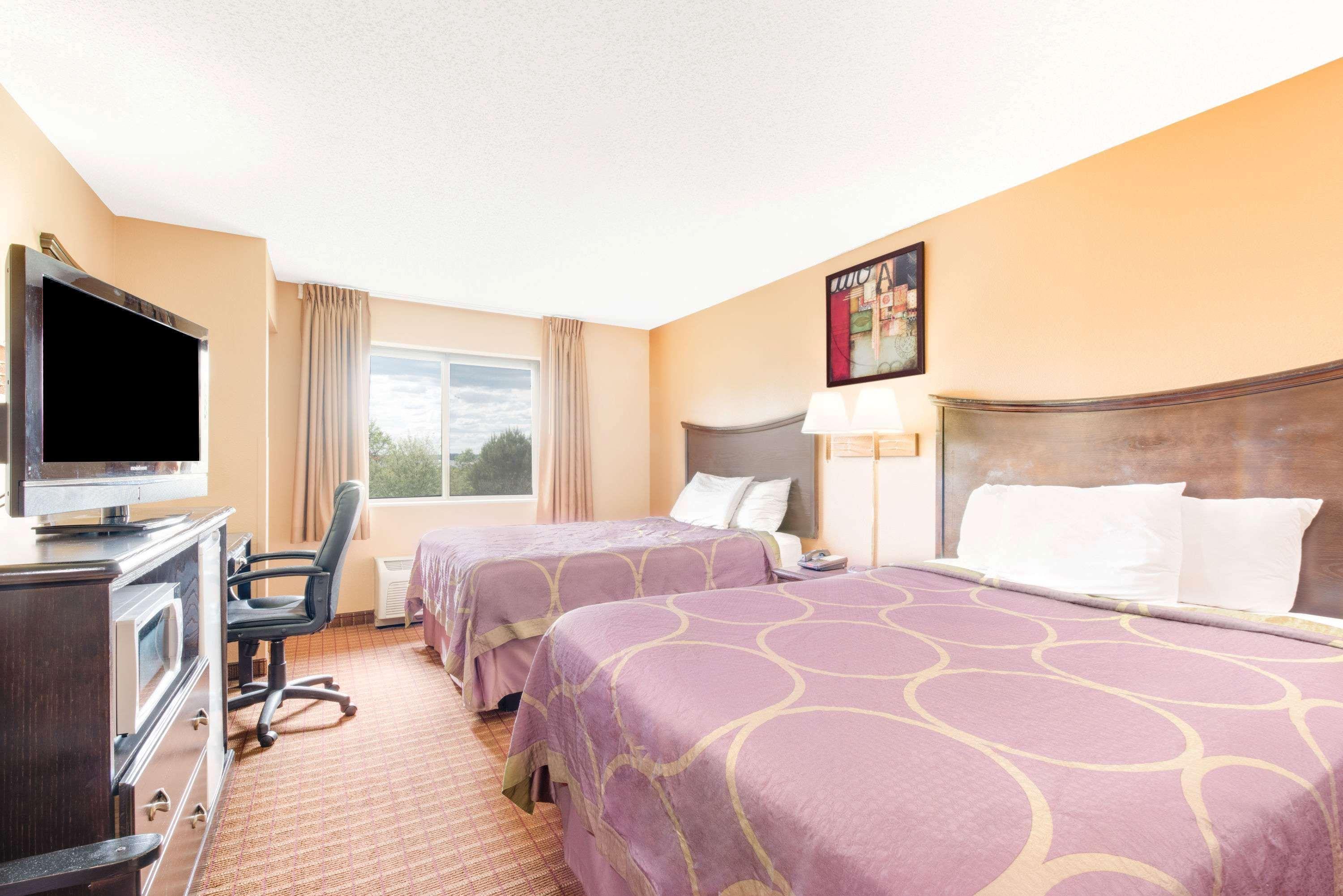 Super 8 By Wyndham Kutztown/Allentown Area Exterior photo