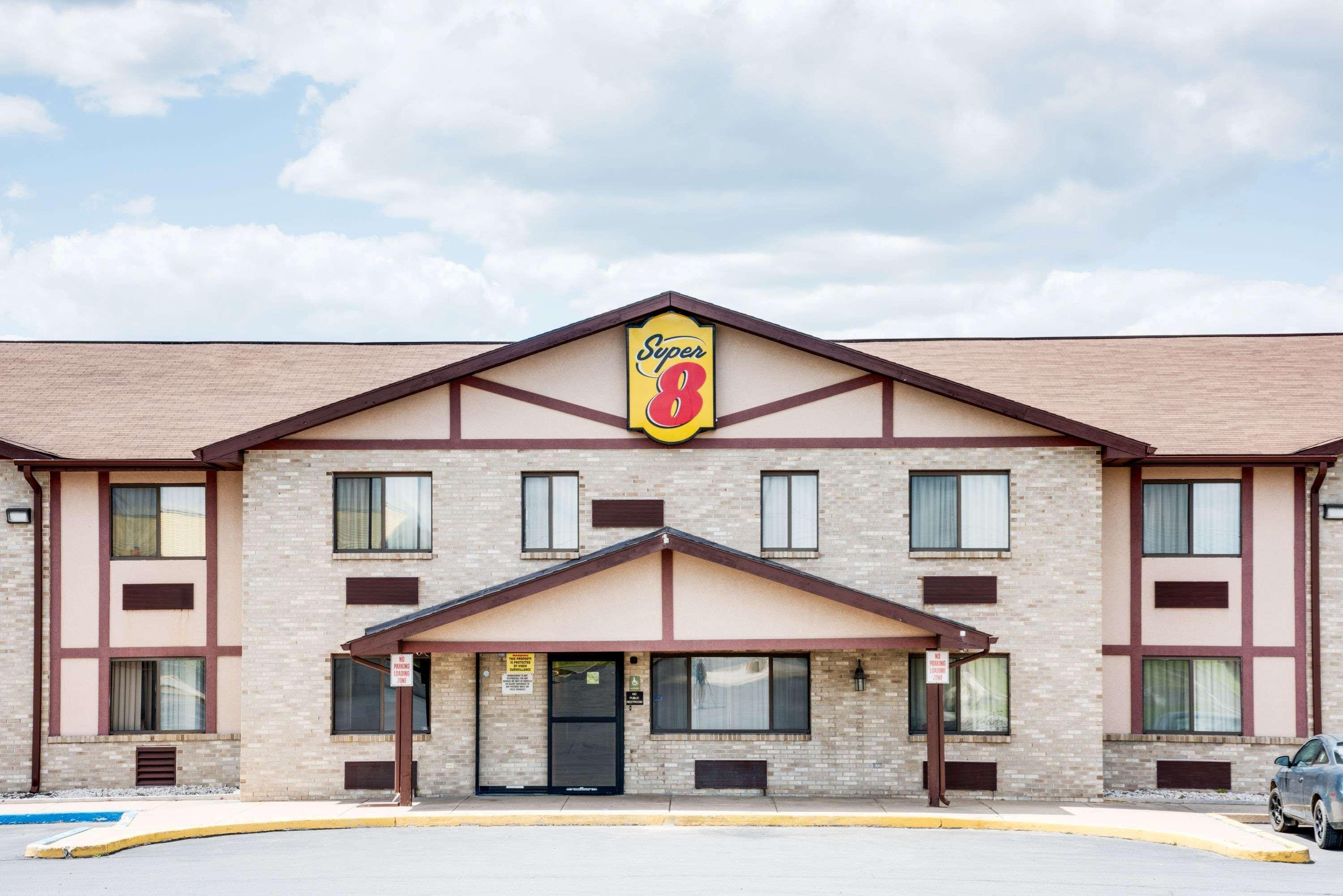Super 8 By Wyndham Kutztown/Allentown Area Exterior photo