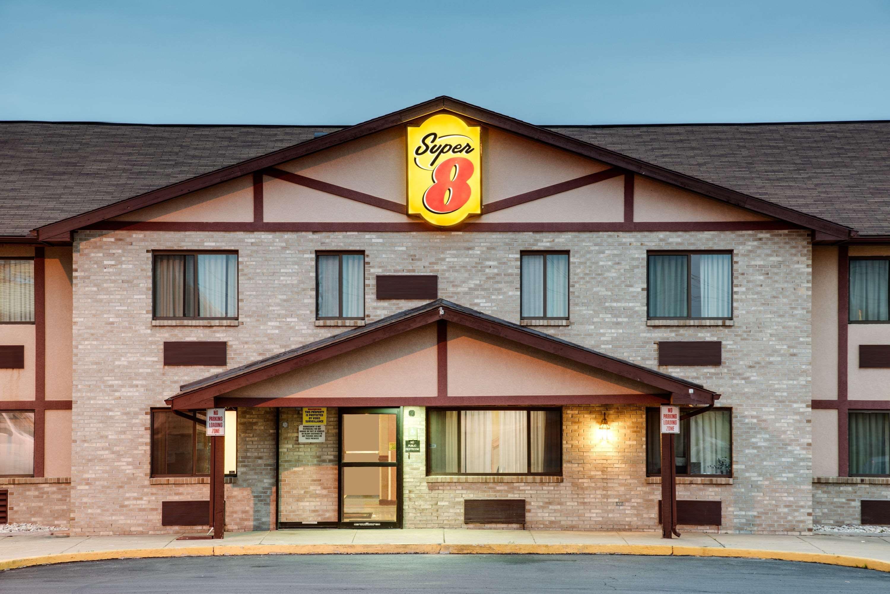 Super 8 By Wyndham Kutztown/Allentown Area Exterior photo